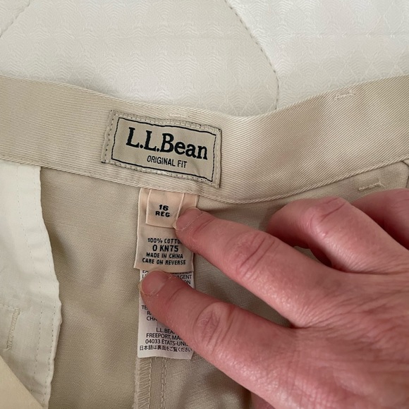LL Bean Women’s size 16 Regular Bayside twills, cotton. - Picture 2 of 4
